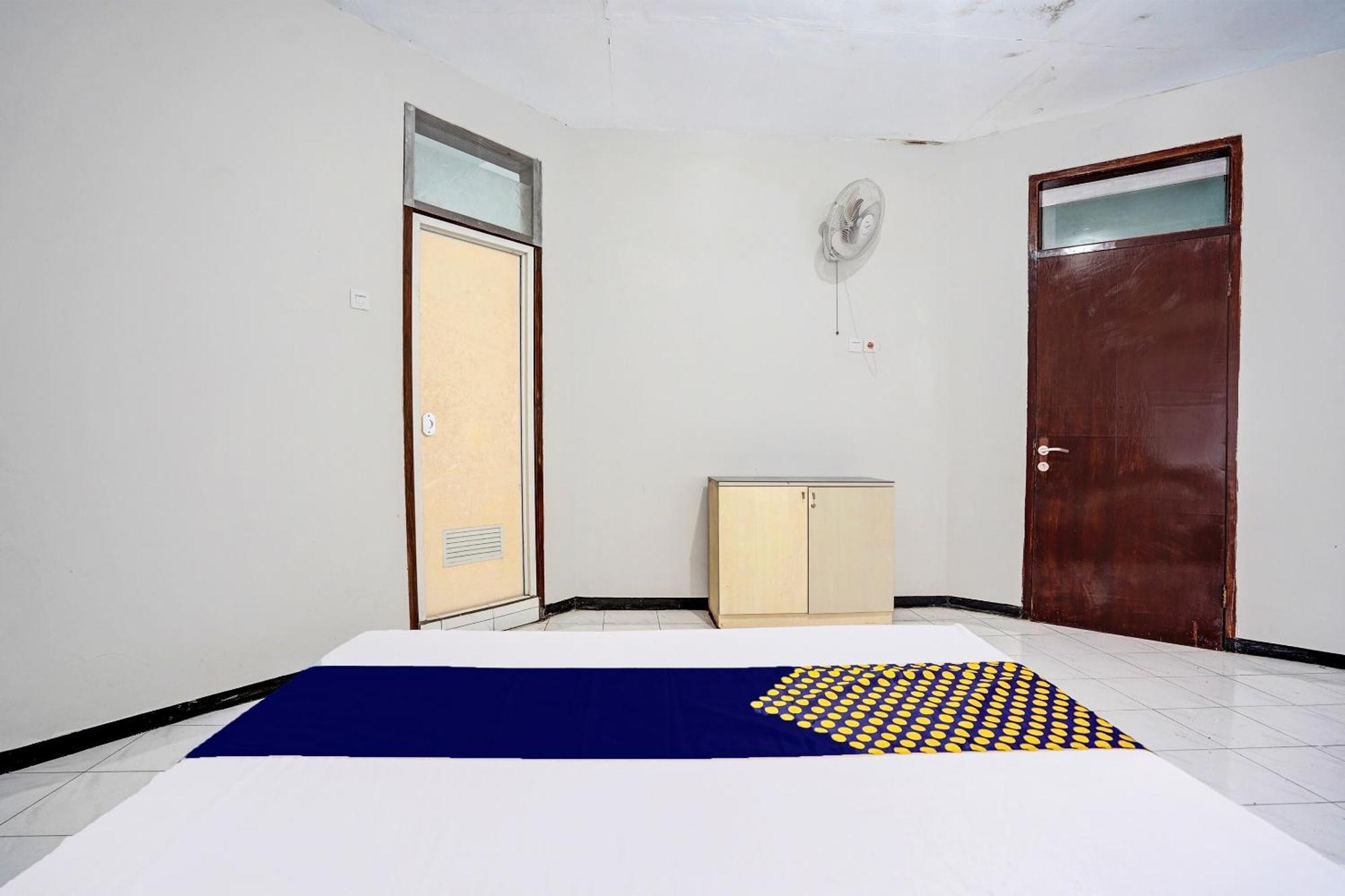 Spot On 92388 Villa Segi Delapan Prigen Экстерьер фото