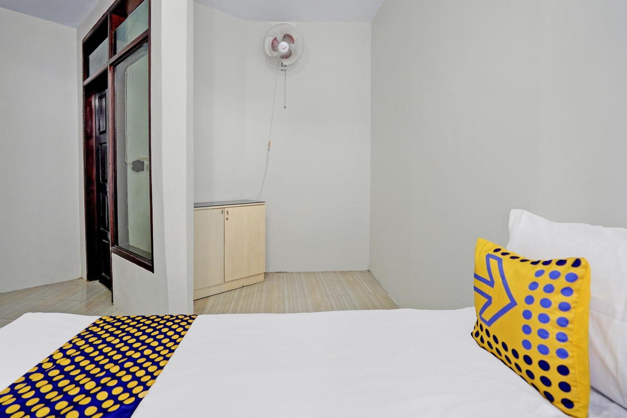 Spot On 92388 Villa Segi Delapan Prigen Экстерьер фото